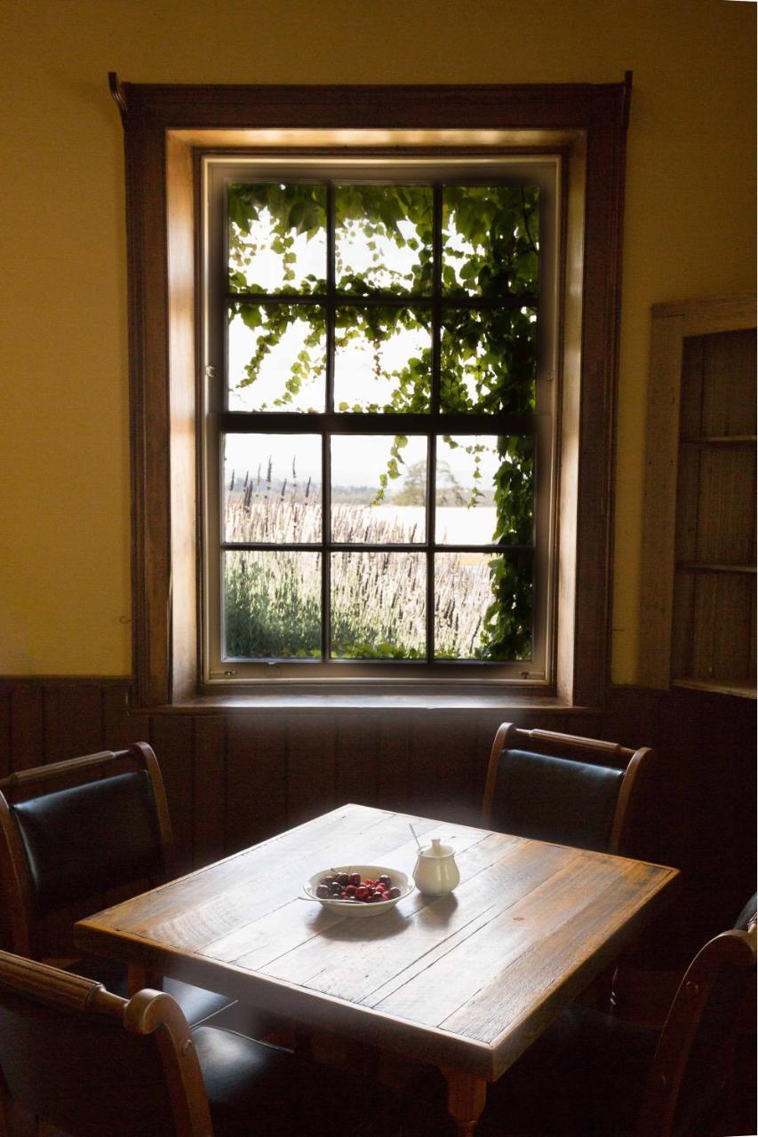 St Andrew'S Inn Conara Junction Bagian luar foto